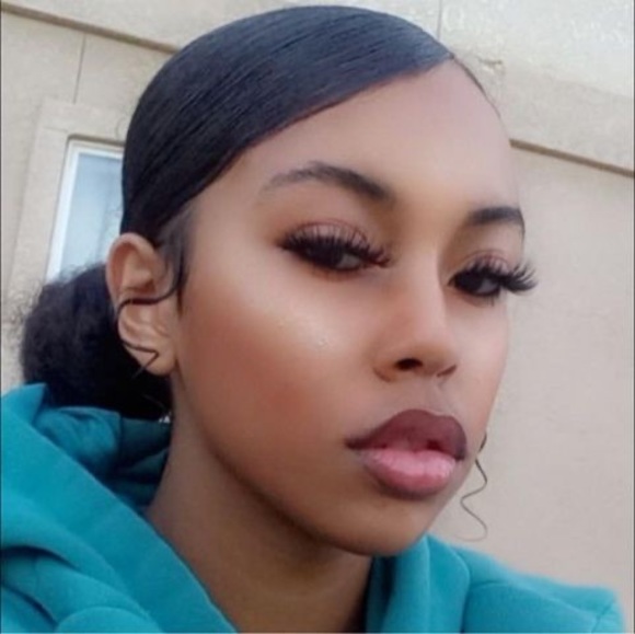 Meet your Posher, Janae - Picture 1 of 1